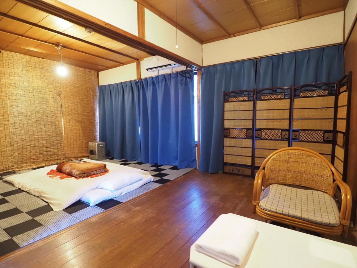 四国旅行のhub拠点 古民家ゲストハウス Heso Camp Miyoshi  Exterior foto
