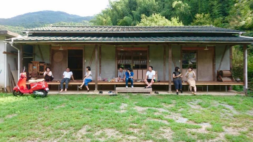 四国旅行のhub拠点 古民家ゲストハウス Heso Camp Miyoshi  Exterior foto
